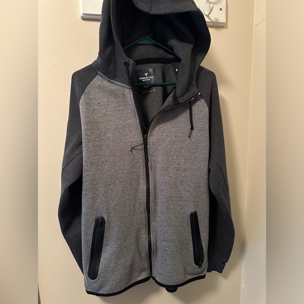 American Eagle Outfitters Size L Active Flex hoodie.